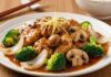 Resep Ayam Jamur Lada Hitam yang Bikin Nagih, Gampang dan Praktis Menu ayam sehat dengan brokoli, jamur, dan saus khas, menyajikan kombinasi rasa yang nikmat dan bergizi.