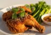 Resep Ayam Goreng Tulang Lunak yang Dijamin Empuk dan Lezat Fotografi makanan close-up dari resep ayam goreng tulang lunak dengan pencahayaan natural