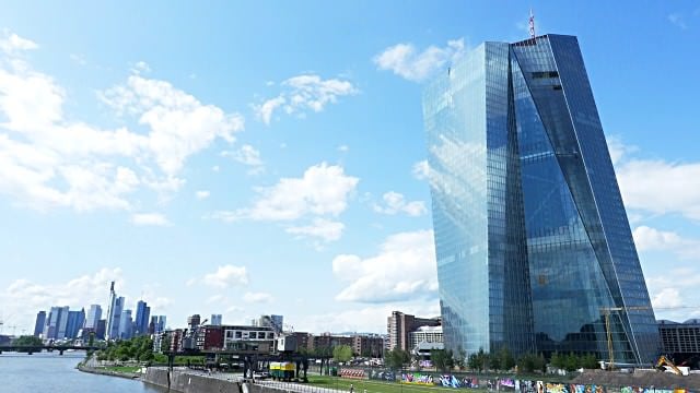 Bangunan Dengan Biaya Termahal di Dunia - Seat of the ECB frankfurt jerman