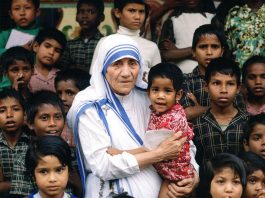 Quote Mother Teresa Tentang Kemanusiaan