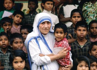 20 Quote Mother Teresa Tentang Kemanusiaan yang Sangat Menginspirasi Quote Mother Teresa Tentang Kemanusiaan