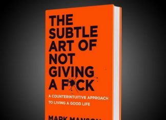 Review Buku The Subtle Art of Not Giving a Fuck – Mark Manson Review Buku The Subtle Art of Not Giving a Fuck karya mark manson